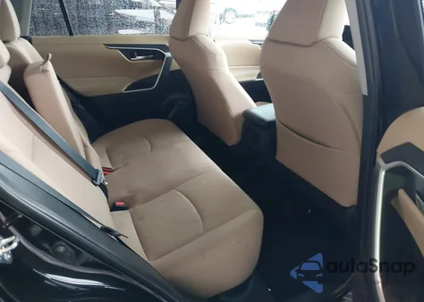 2022 Toyota Rav4 Xle z USA, uszkodzony, nr VIN 2T3W1RFV7NC183125